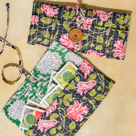 WomenServe Travel Pouch